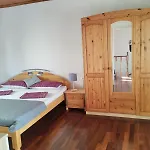 Ferienhaus Ruhige Oase In Korfus Hügeln Und Garten, Bis 5pers
