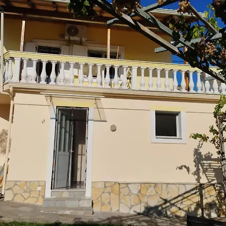 Ruhige Oase In Korfus Huegeln Und Garten, Bis 5pers * Agios Ioannis Peristeron (Corfu)